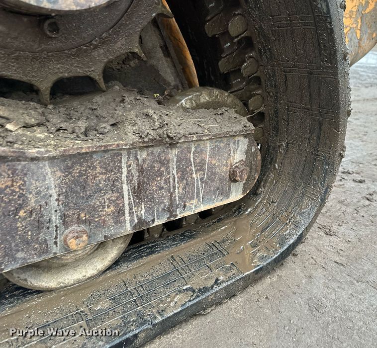 image for item DV0627 2014 Case TV380 tracked skid steer loader