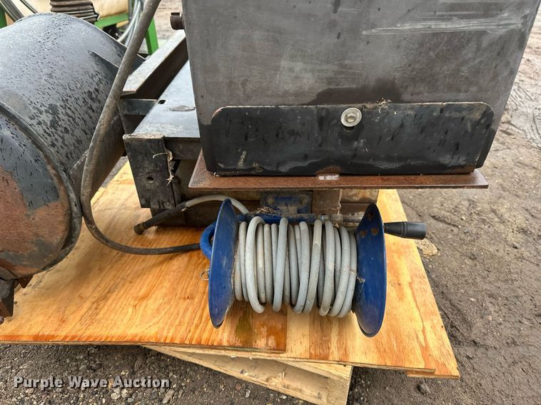 image for item DV0632 Vactron  power unit