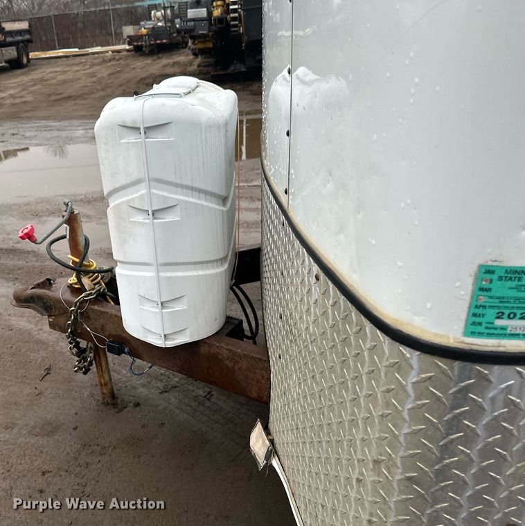 image for item DV0635 2013 Interstate 1714TA2 fiber optic splicing trailer