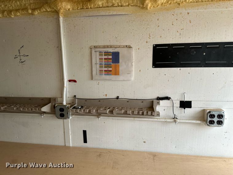 image for item DV0635 2013 Interstate 1714TA2 fiber optic splicing trailer