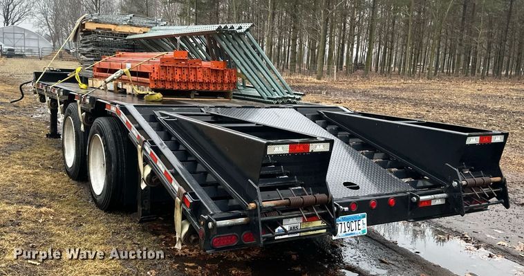 image for item DV0638 2017 Behnke Flatbed Trailer  equipment trailer