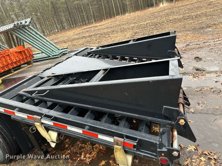 image for item DV0638 2017 Behnke Flatbed Trailer  equipment trailer