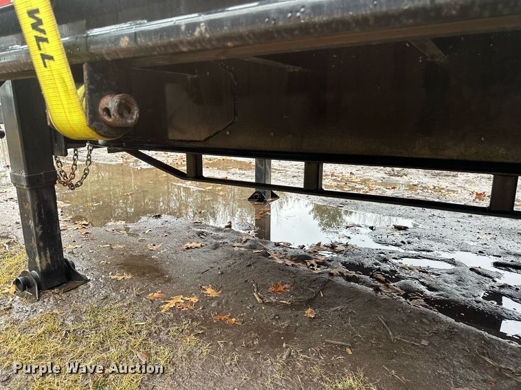 image for item DV0638 2017 Behnke Flatbed Trailer  equipment trailer