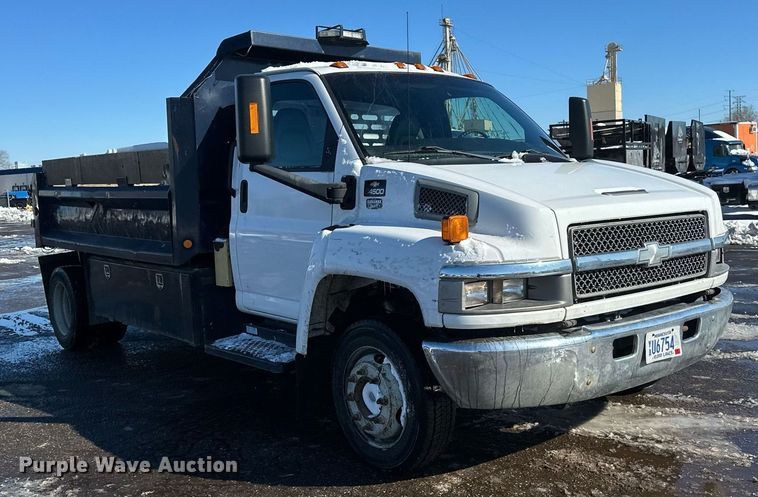 image for item DV0640 2003 Chevrolet  C4500 dump truck