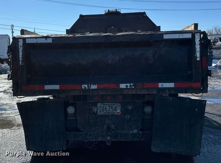 image for item DV0640 2003 Chevrolet  C4500 dump truck