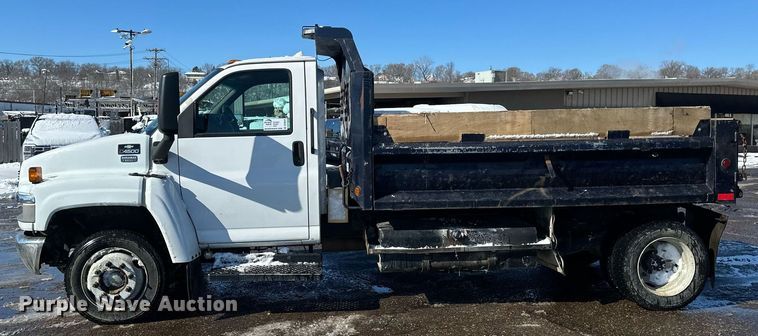 image for item DV0640 2003 Chevrolet  C4500 dump truck
