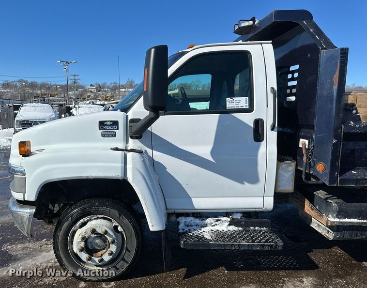 image for item DV0640 2003 Chevrolet  C4500 dump truck