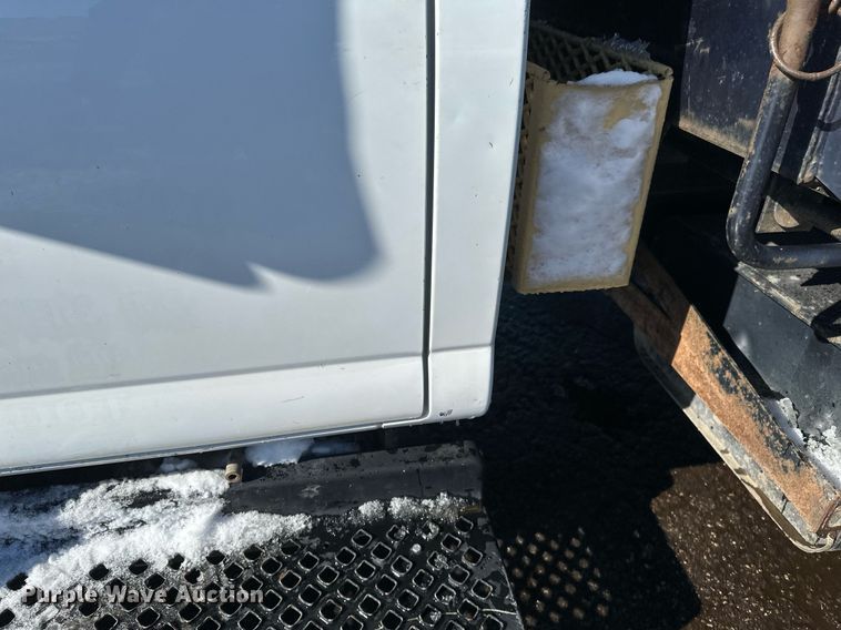 image for item DV0640 2003 Chevrolet  C4500 dump truck