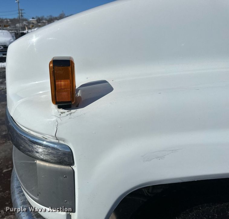 image for item DV0640 2003 Chevrolet  C4500 dump truck