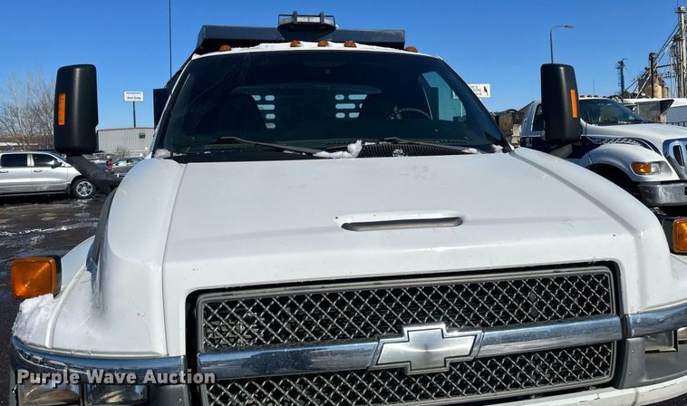 image for item DV0640 2003 Chevrolet  C4500 dump truck
