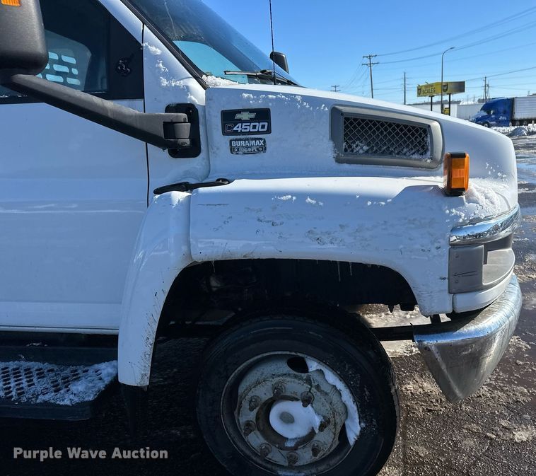 image for item DV0640 2003 Chevrolet  C4500 dump truck