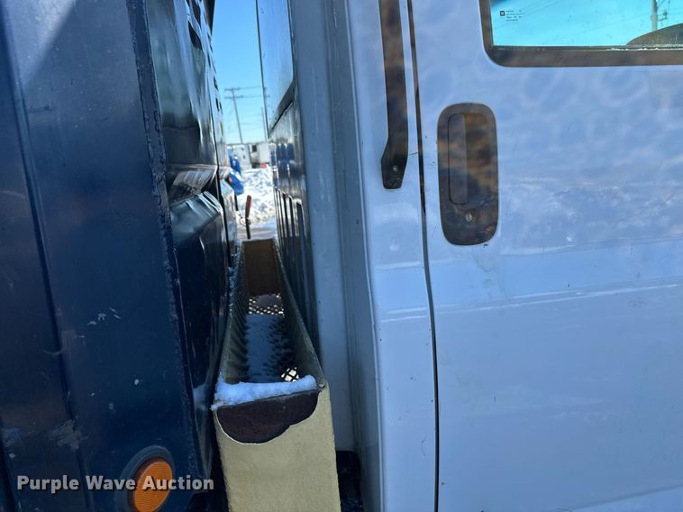 image for item DV0640 2003 Chevrolet  C4500 dump truck