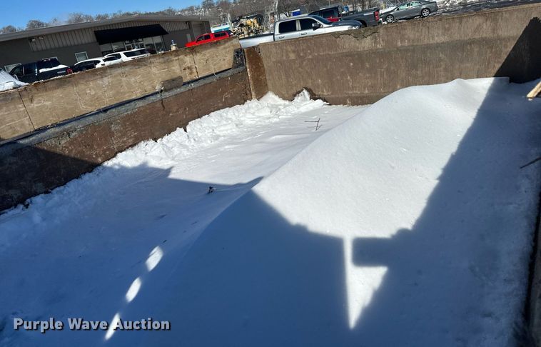 image for item DV0640 2003 Chevrolet  C4500 dump truck