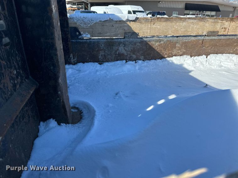 image for item DV0640 2003 Chevrolet  C4500 dump truck