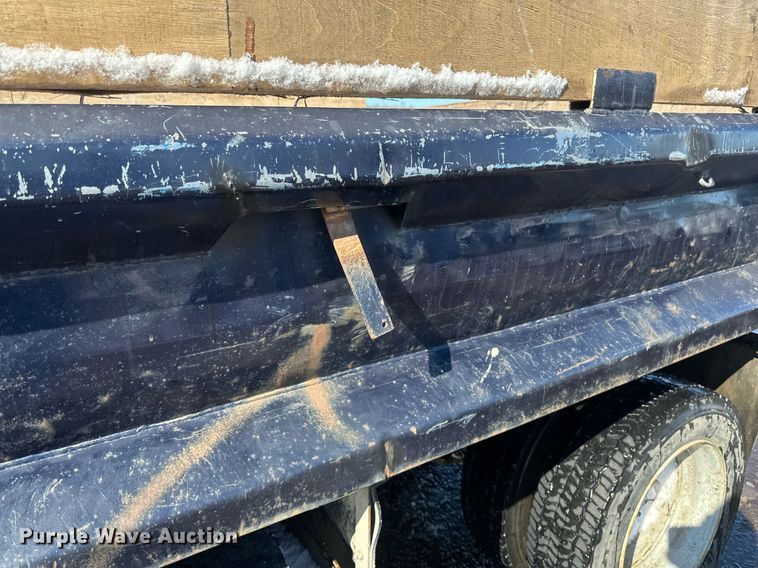 image for item DV0640 2003 Chevrolet  C4500 dump truck