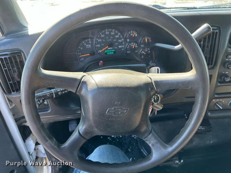 image for item DV0640 2003 Chevrolet  C4500 dump truck