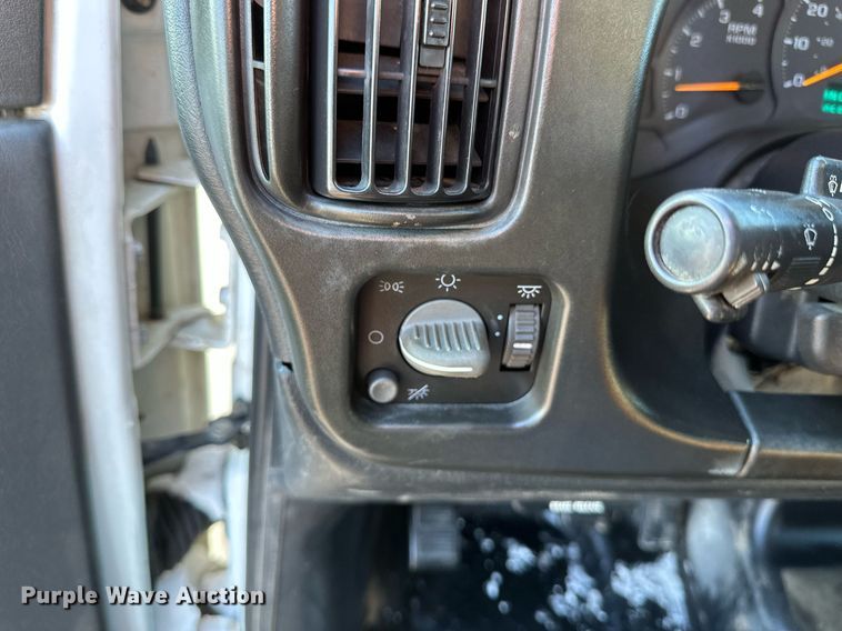 image for item DV0640 2003 Chevrolet  C4500 dump truck