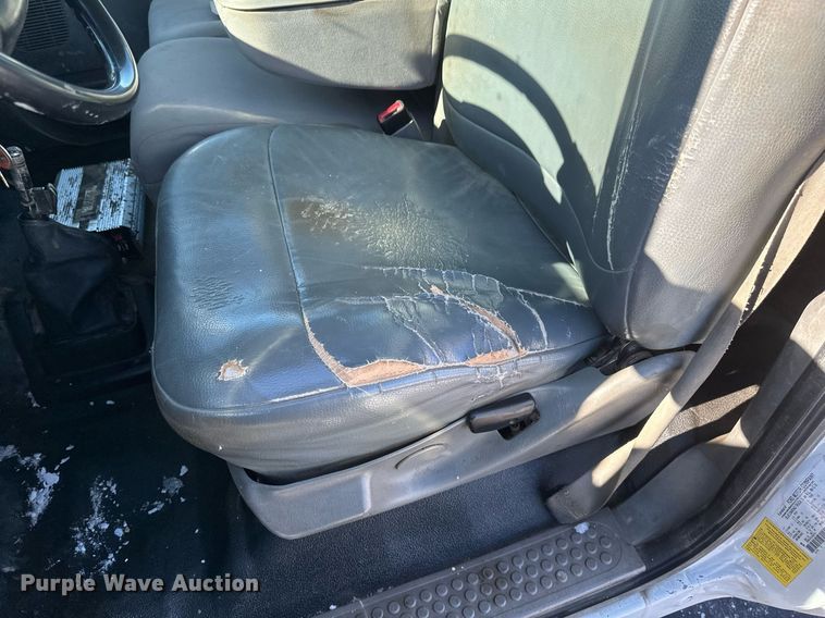 image for item DV0641 2007 Ford  F650 Super Duty truck cab and chassis