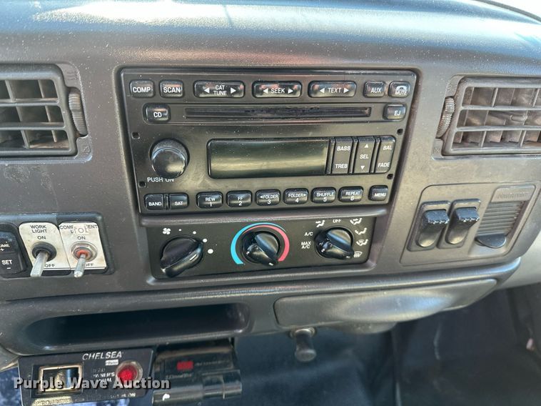 image for item DV0641 2007 Ford  F650 Super Duty truck cab and chassis