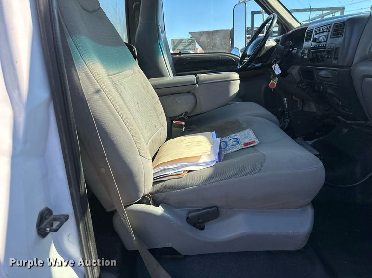 image for item DV0641 2007 Ford  F650 Super Duty truck cab and chassis