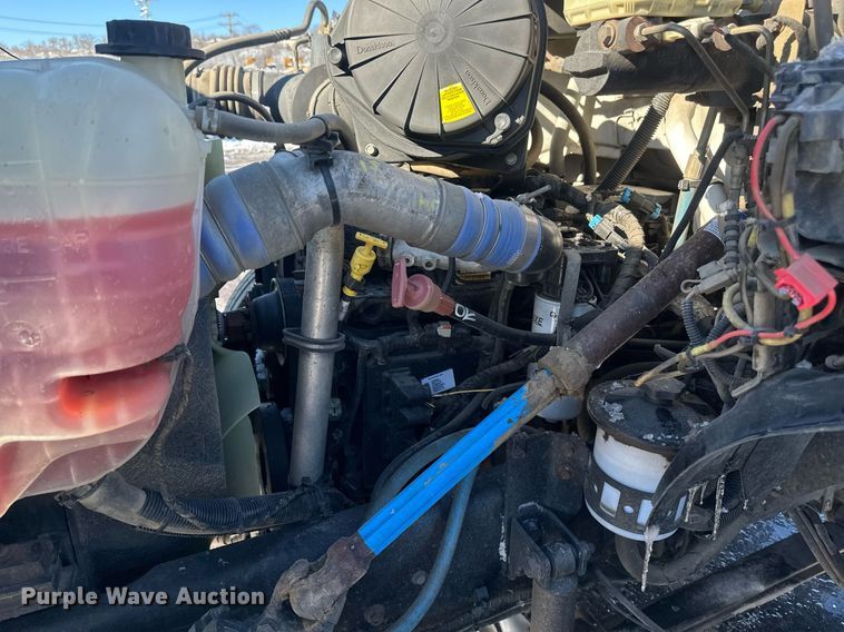 image for item DV0641 2007 Ford  F650 Super Duty truck cab and chassis