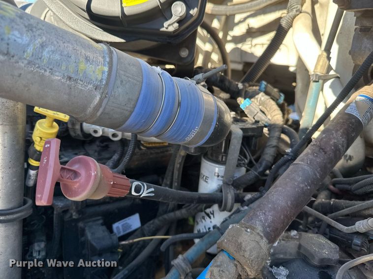 image for item DV0641 2007 Ford  F650 Super Duty truck cab and chassis