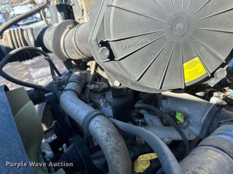 image for item DV0641 2007 Ford  F650 Super Duty truck cab and chassis