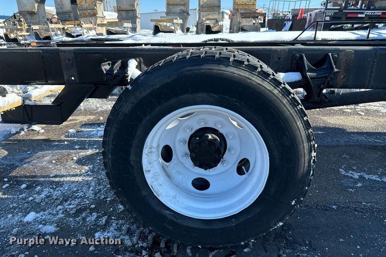 image for item DV0641 2007 Ford  F650 Super Duty truck cab and chassis