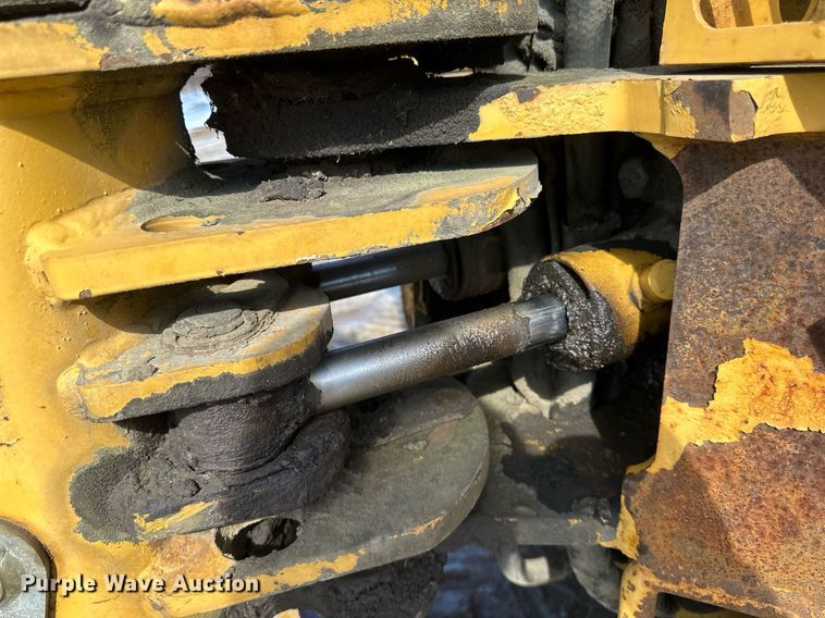 image for item DV0644 2001 Vermeer V8550A trencher