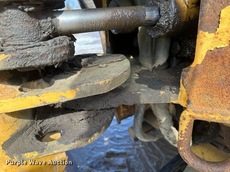 image for item DV0644 2001 Vermeer V8550A trencher