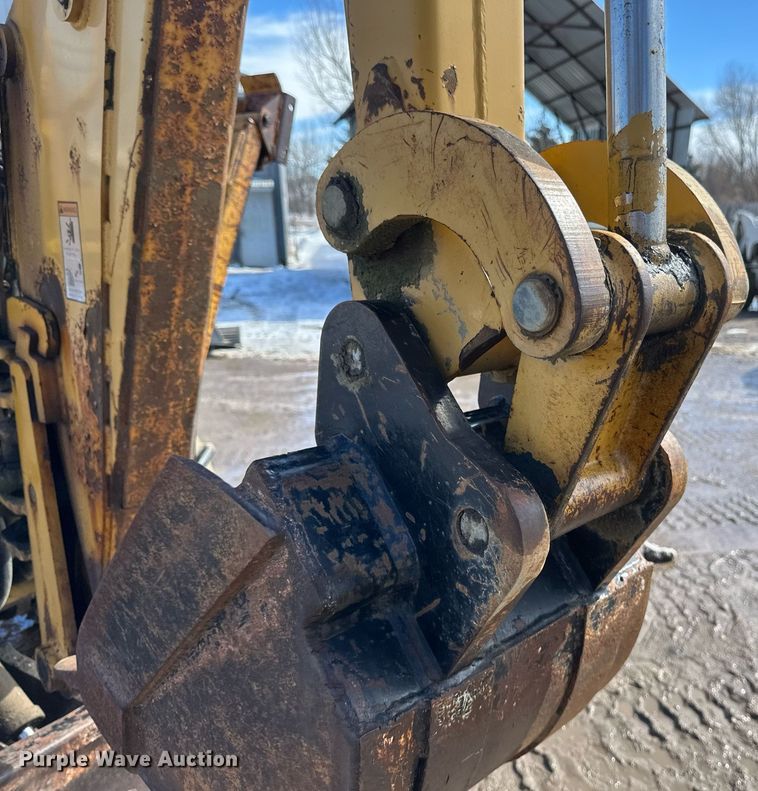 image for item DV0644 2001 Vermeer V8550A trencher