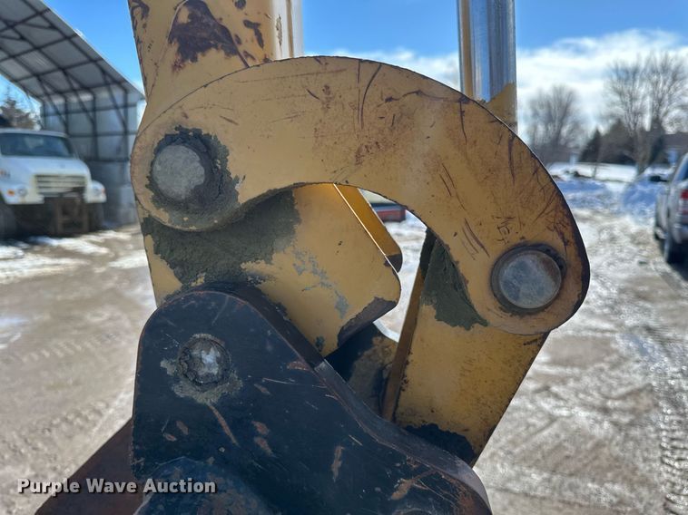 image for item DV0644 2001 Vermeer V8550A trencher