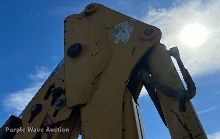 image for item DV0644 2001 Vermeer V8550A trencher