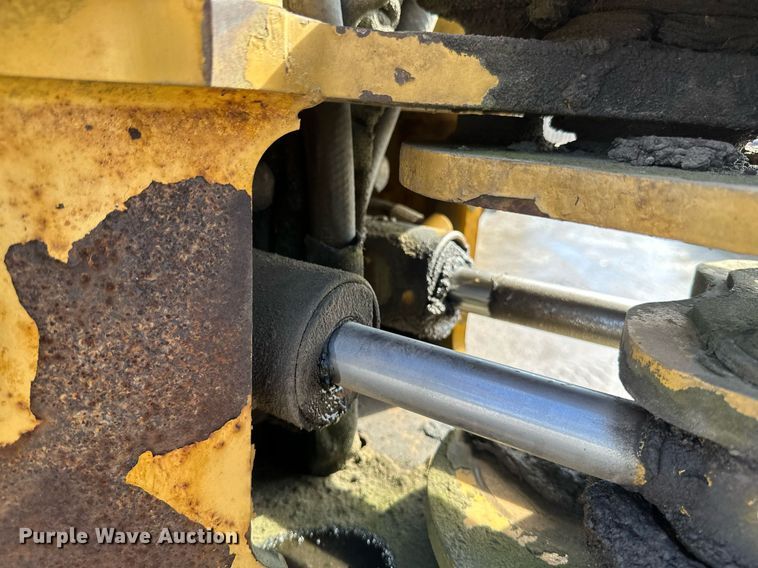 image for item DV0644 2001 Vermeer V8550A trencher