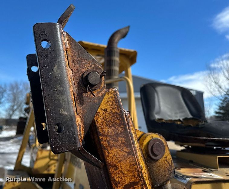 image for item DV0644 2001 Vermeer V8550A trencher