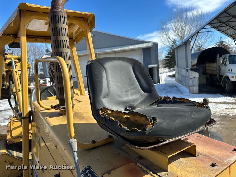 image for item DV0644 2001 Vermeer V8550A trencher