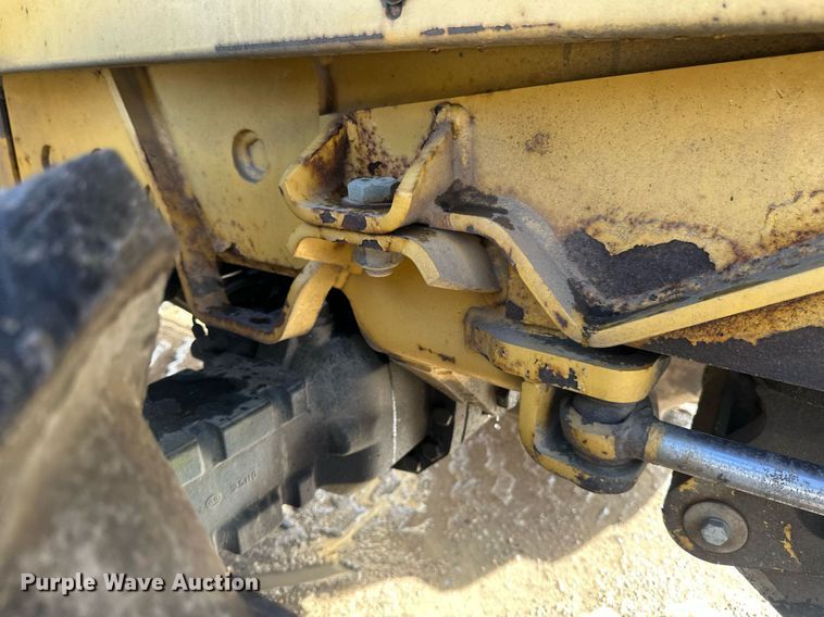 image for item DV0644 2001 Vermeer V8550A trencher