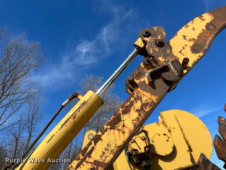 image for item DV0644 2001 Vermeer V8550A trencher