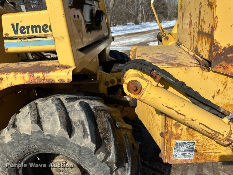 image for item DV0644 2001 Vermeer V8550A trencher