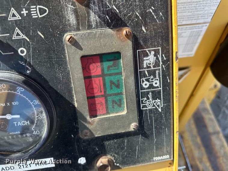 image for item DV0644 2001 Vermeer V8550A trencher