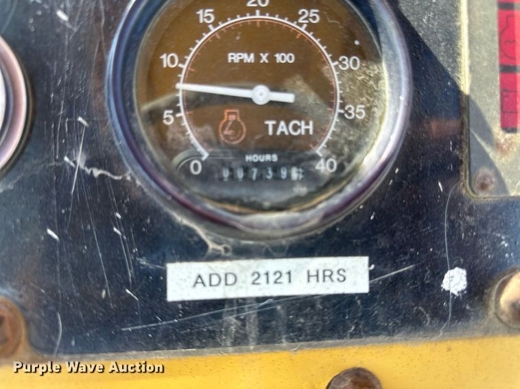 image for item DV0644 2001 Vermeer V8550A trencher