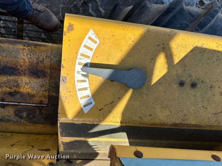 image for item DV0644 2001 Vermeer V8550A trencher