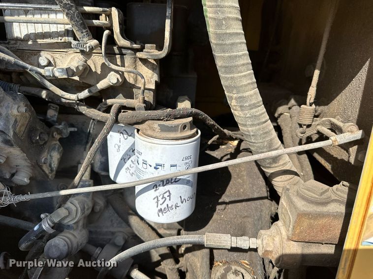 image for item DV0644 2001 Vermeer V8550A trencher