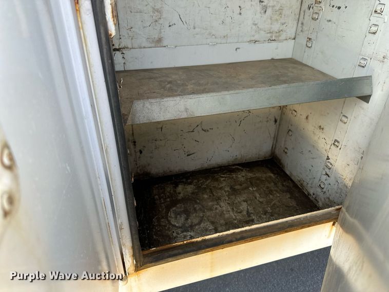 image for item DV0647 2011 Ford F750 Super Duty utility / service truck