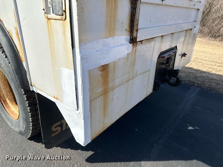 image for item DV0647 2011 Ford F750 Super Duty utility / service truck