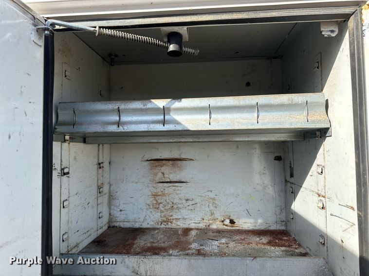 image for item DV0647 2011 Ford F750 Super Duty utility / service truck