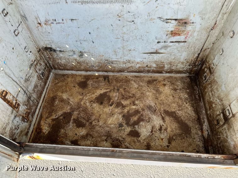 image for item DV0647 2011 Ford F750 Super Duty utility / service truck