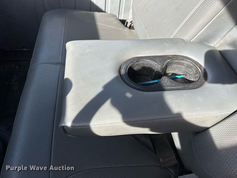 image for item DV0647 2011 Ford F750 Super Duty utility / service truck