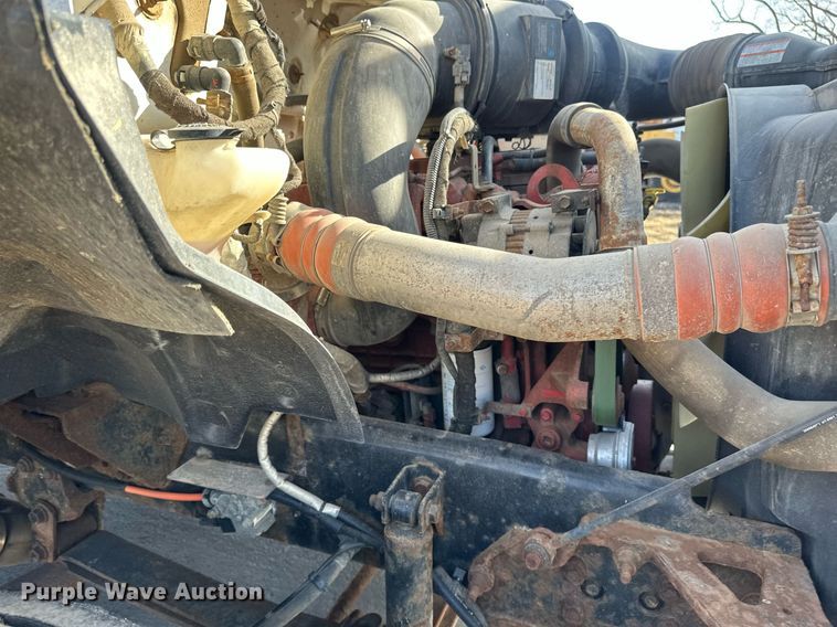 image for item DV0647 2011 Ford F750 Super Duty utility / service truck