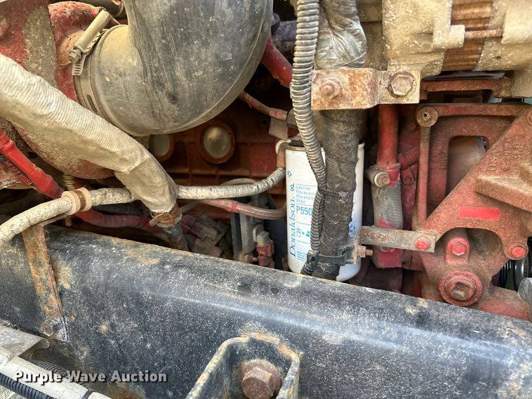 image for item DV0647 2011 Ford F750 Super Duty utility / service truck